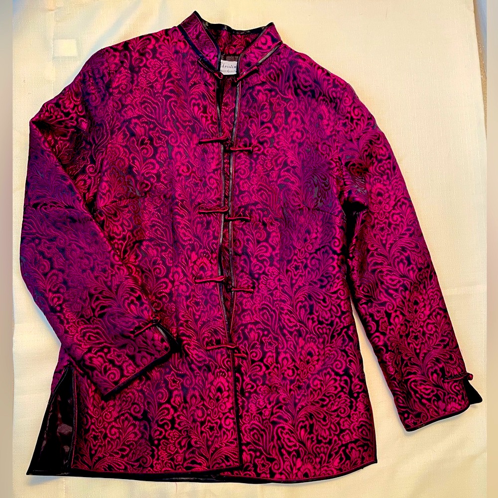 Silk Jacket Slightly Padded. Dark Pink. Slightly Fitted